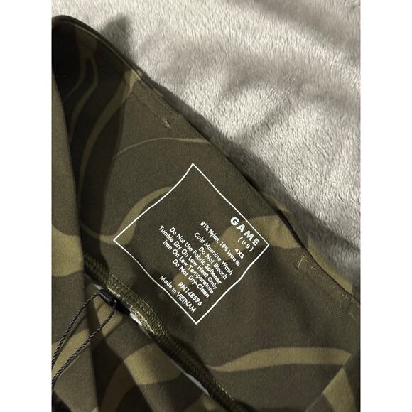 NWT Universal Standard Size 00-0 4XS Matcha Swirl Green Leggings Pockets - Picture 3 of 11